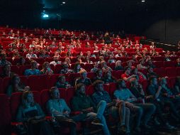 Disfruta de tu película esperada en tu sala de cine favorita. ESPECIAL/Photo by Krists Luhaers on Unsplash.
