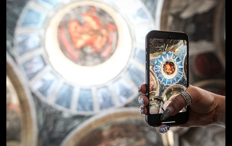 Se trata del efecto de realidad aumentada XR Cabañas, desarrollado por la empresa digital tapatía Synergy Studio, proyecto que forma parte de la primera ruta urbana de realidad aumentada en el mundo. EL INFORMADOR / H. Figueroa