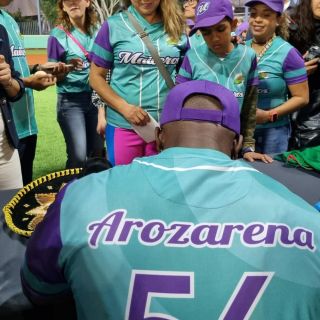 Randy Arozarena visita a Maiceros de Zapopan