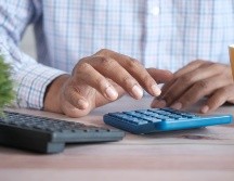 El SAT podría aplicar multas o sanciones ante el incumplimiento de tus obligaciones fiscales. Unsplash.