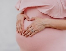 La ausencia en el trabajo por una incapacidad de maternidad puede poner en cuestión a las trabajadoras. Unsplash.