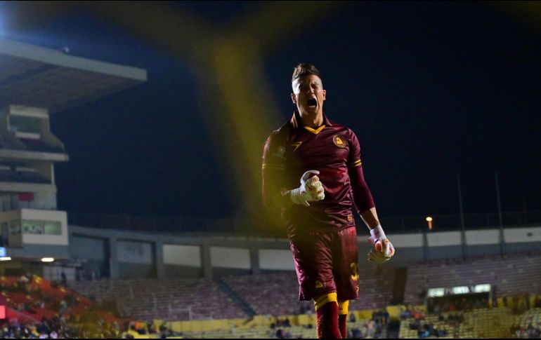 Sebastián Sosa tuvo un error que significó el empate en el tiempo regular, pero en la tanda de penaltis detuvo dos disparos. IMAGO7/C. Cuin