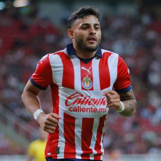 Alexis Vega viajó con Chivas para medirse a Pumas