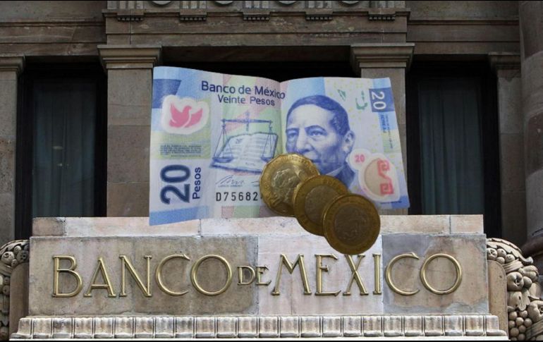 En caso de que tengas alguno de estas dos características en los números de serie de tus billetes de 20 pesos guárdalo. ESPECIAL / EFE