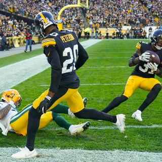 Steelers supera a Packers con una brillante fórmula de ofensiva y defensiva