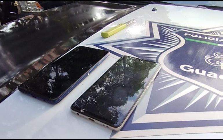 Las víctimas lograron recuperar sus dos celulares que habían perdido en el asalto. ESPECIAL/ Comisaría de Guadalajara