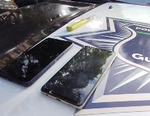 Las víctimas lograron recuperar sus dos celulares que habían perdido en el asalto. ESPECIAL/ Comisaría de Guadalajara