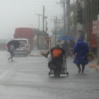 El SAT ofrece facilidades a donatarias que apoyen a afectados por "Otis"