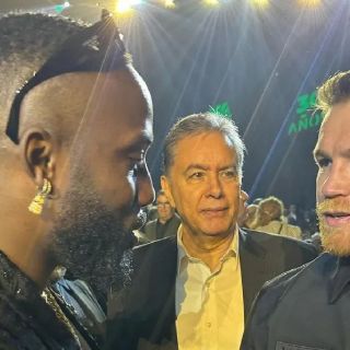 Así fue el encuentro de Canelo Álvarez con Randy Arozarena en concierto de Luis Miguel