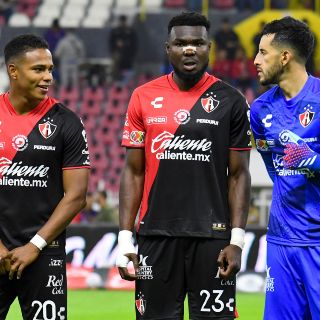 Atlas realizará subasta por Acapulco