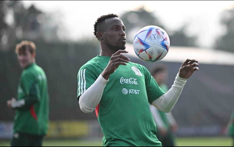 Jesús Angulo aseguró que el Julián Quiñones deberá luchar por su lugar. ESPECIAL/ @miseleccionmx