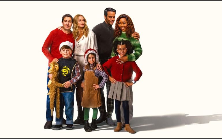 La comedia romántica da inicio a los estrenos navideños de Netflix. ESPECIAL / Netflix