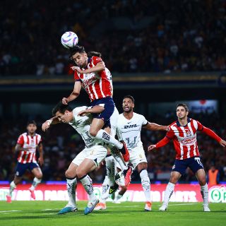 ¿Refuerzo para la Liguilla? Este jugador reaparece en convocatoria de Chivas
