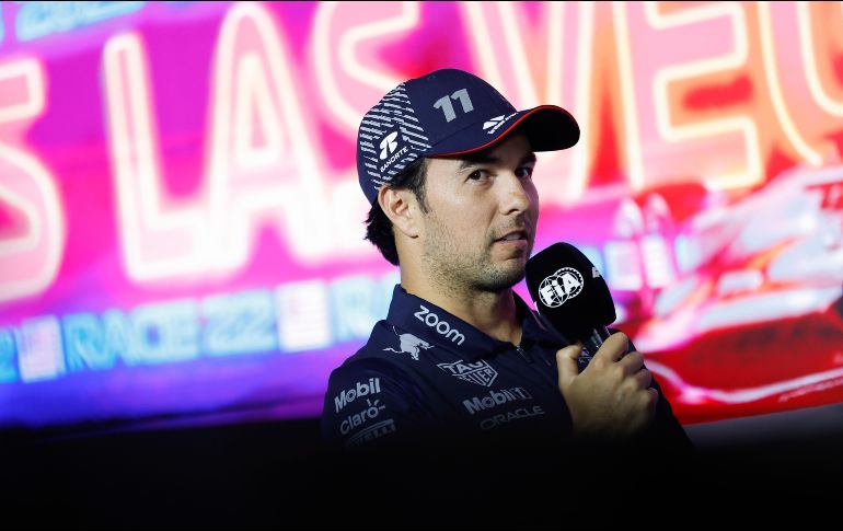 Checo Pérez está enfocado en conseguir este fin de semana el subcampeonato de pilotos durante el Gran Premio de Las Vegas. EFE / C. Brehman
