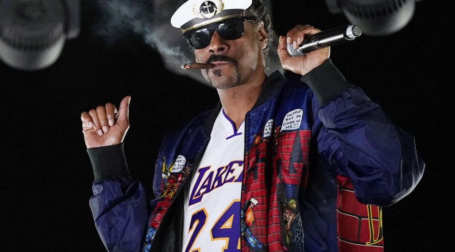 Snoop Dogg comunicó a sus seguidores sus intenciones de dejar de fumar. AP/ARCHIVO