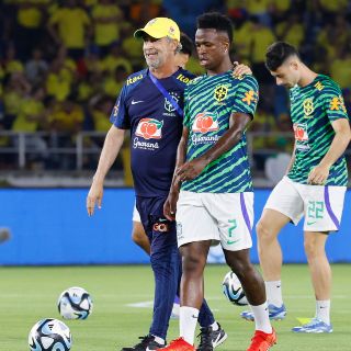 Vinicius Jr. se lesiona en partido de Brasil contra Colombia