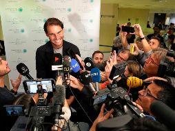 Rafael Nadal atiendió a los medios el miércoles en el Centro Médico Teknon de Barcelona. EFE/. García