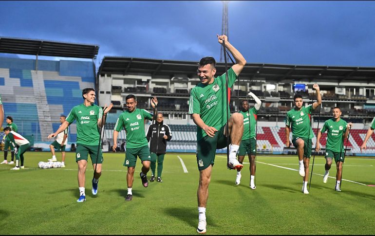 El interés por el partido es tal que varios medios locales y mexicanos han estado vigilando el hotel donde se concentra el tricolor. IMAGO7