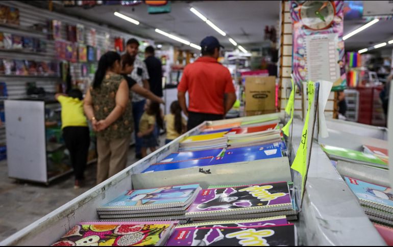 Este viernes, en Bodega Aurrera Camino del Seri se registró un error en artículos escolares. EL INFORMADOR/ ARCHIVO.