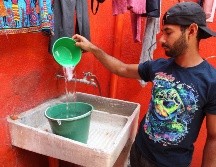 En caso de que debas mucho dinero de agua, puedes conseguir un descuento para liquidar tu deuda. EL INFORMADOR/ ARCHIVO.