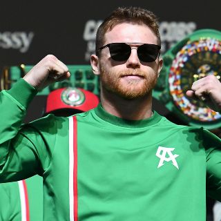 Esto vale el Ferrari que Canelo Álvarez presumió en redes sociales