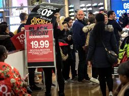 Es importante no bajar la guardia en estas fechas y estar atento a las estafas más comunes. AP / ARCHIVO