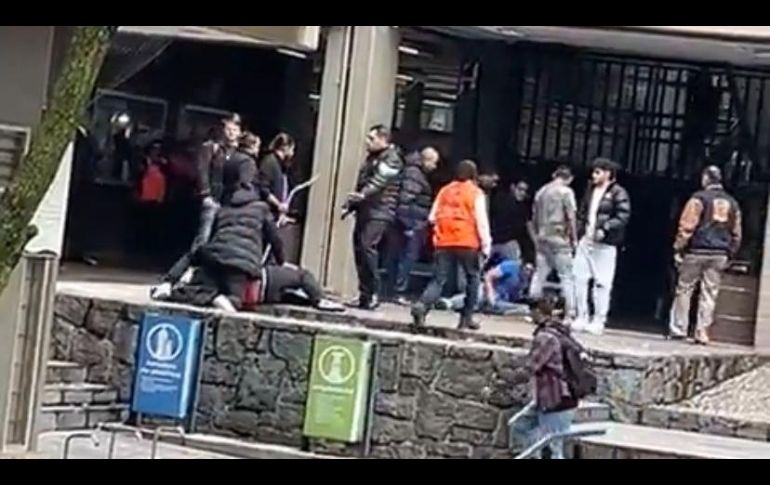 Estudiantes de la UNAM son agredidos en las instalaciones. ESPECIAL/ CAPTURA