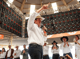 Pablo Lemus reconoció a Samuel García por sus triunfos y su trabajo en Nuevo León. EL INFORMADOR/H.FIGUEROA