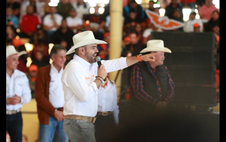 Con un lienzo charro abarrotado con 15 mil personas presentes, Gerardo Quirino Velázquez arrancó su precampaña para buscar la alcaldía de Tlajomulco. CORTESÍA