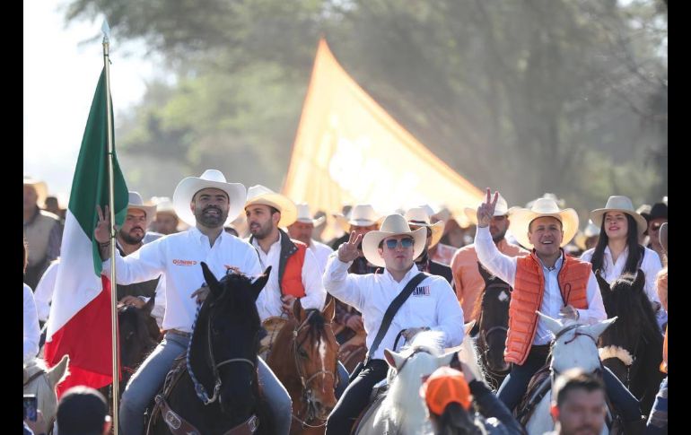 Con un lienzo charro abarrotado con 15 mil personas presentes, Gerardo Quirino Velázquez arrancó su precampaña para buscar la alcaldía de Tlajomulco. CORTESÍA