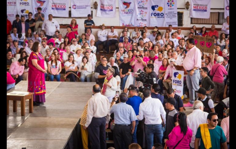 El evento fue convocado por Confío en México y Foro Plural Jalisco. EL INFORMADOR/ H. Figueroa.