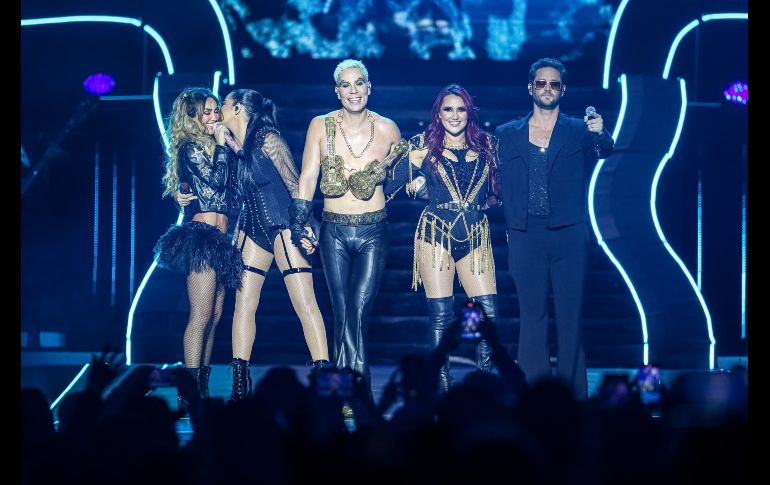 Este domingo 26 de noviembre la alineación conformada por Anahí, Maite, Dulce María, Christopher y Christian ofreció el primero de dos conciertos en el Estadio Tres de Marzo en Zapopan. EL INFORMADOR/ H. Figueroa