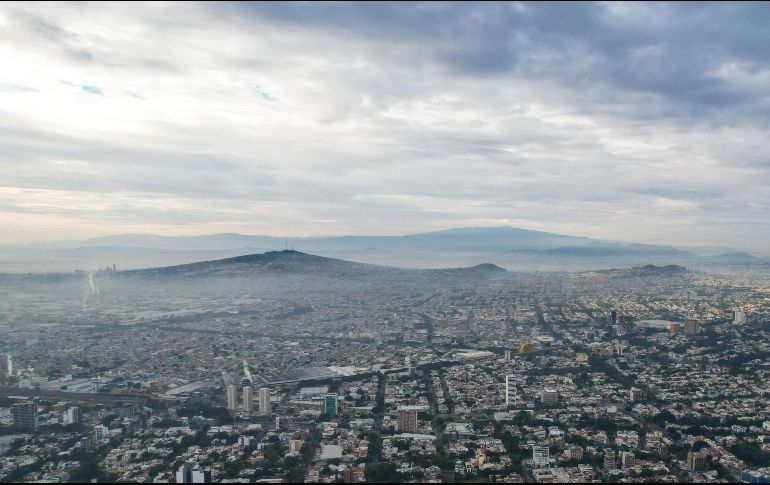 Las autoridades exhortaron a la ciudadanía a mantenerse informados sobre la calidad del aire. EL INFORMADOR/ ARCHIVO