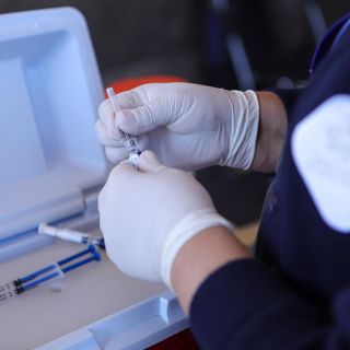 SAT autoriza importación de vacunas anti COVID-19