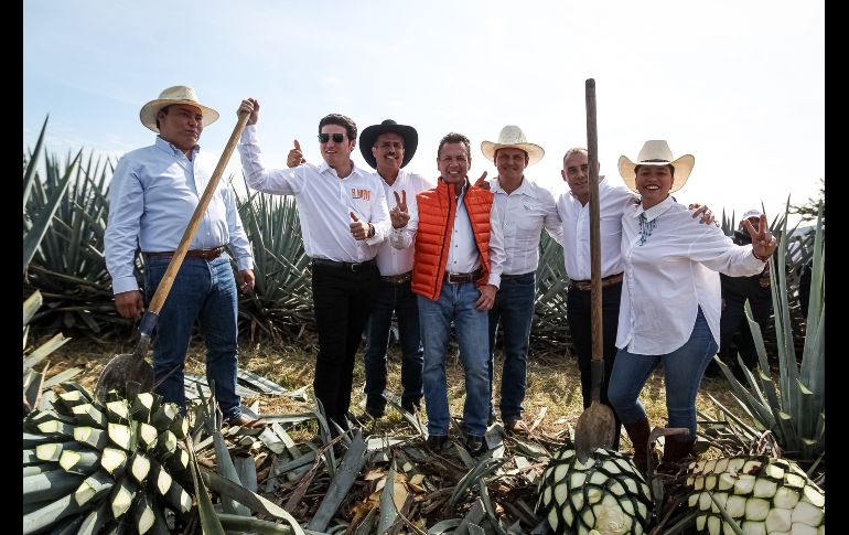Samuel aseguró que es un asociado del tequila y de llegar a la presidencia realizará acciones en favor de esta agroindustria. EL INFORMADOR / H. Figueroa