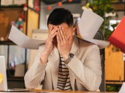 Si crees que puedes padecer síndrome de Burnout, recuerda que puedes acudir a un especialista que te ayudará a afrontarlo. Unsplash.