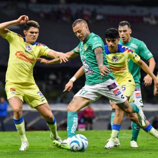 León con ligero dominio sobre las Águilas en Liguilla
