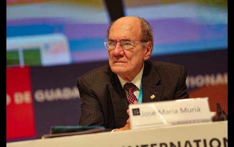 Durante su discurso de agradecimiento, Murià resaltó que el libro, en un sentido o en otro, “ha sido la vocación principal de mi vida” y que por ello la gran satisfacción que siente al recibir de la Universidad de Guadalajara y de la FIL este importante reconocimiento. EL INFORMADOR / A. Navarro