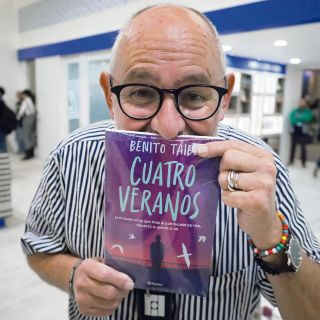 Los escritores somos unos enormes mentirosos: Benito Taibo