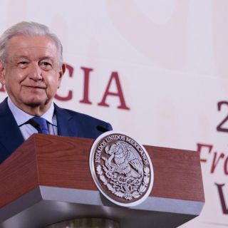 López Obrador asegura que su gobierno "no tiene deudas con proveedores"