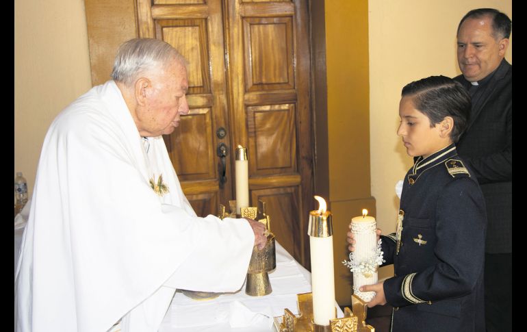 Cardenal Juan Sandoval con Mariano Alcalá. GENTE BIEN/ SANTIAGO LÓPEZ CUEVAS