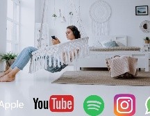 Revisa cómo sacar los resúmenes anuales en estas distintas aplicaciones de música. Especial / Pexels cottonbro studio