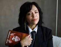 Hasta el momento, revela Anabel, tras publicar este libro no ha recibido alguna demanda por parte de las celebridades que se mencionan en él. EL INFORMADOR / A. NAVARRO