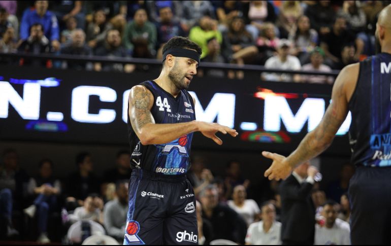 Los Astros de Jalisco vencieron 94-85 a Libertadores. ESPECIAL/ 