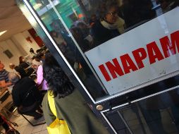 El INAPAM anuncia descuentos con su tarjeta en tiendas participantes. EL INFORMADOR/ARCHIVO
