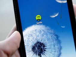 Usar apps piratas puede traer riesgos para tus equipos. AFP/ARCHIVO