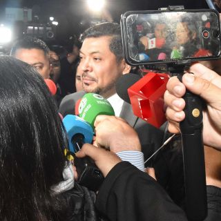 Esto le pasó al gobernador interino de NL al llegar al Palacio de Gobierno