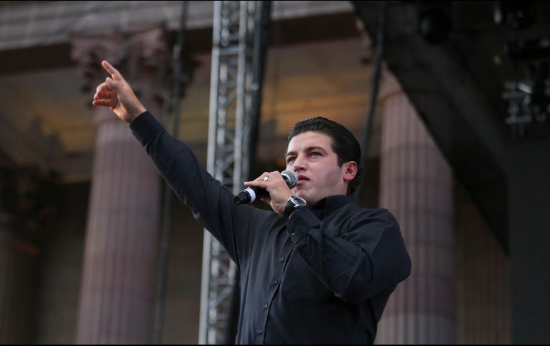 Samuel García confirmó que deja la precandidatura del partido naranja para la presidencia. AP