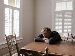 No todo es fiesta y felicidad en la temporada decembrina, esta afectación psicológica se presenta con cierta frecuencia.ESPECIAL / Pexels Andrew Neel