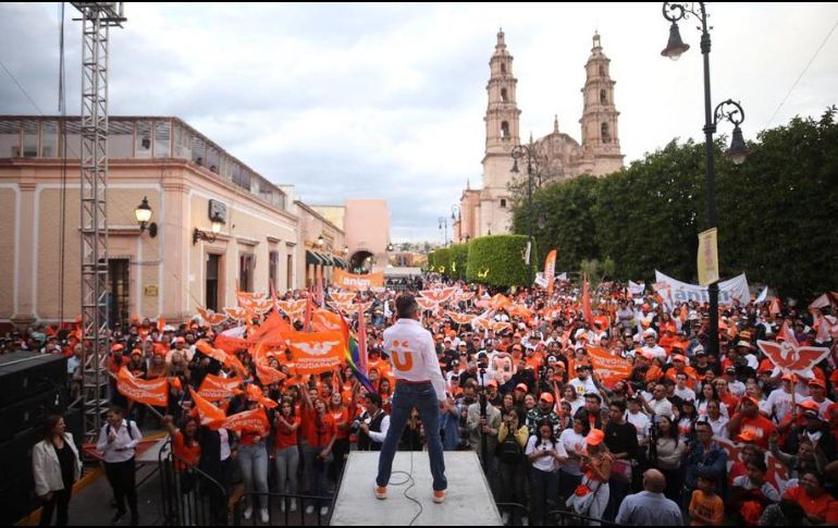 El mensaje de Lemus fue bien recibido por los militantes presentes en su evento de precampaña. ESPECIAL